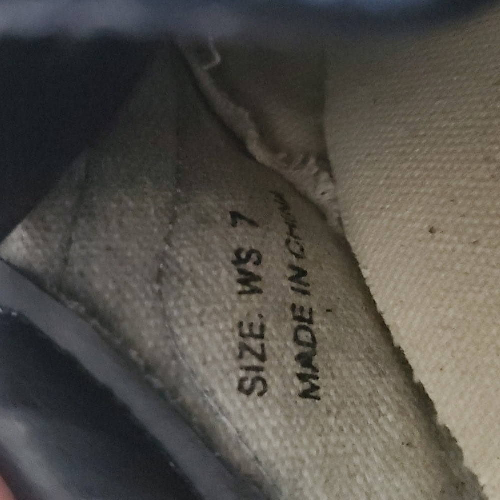 Vans - Picture 5 of 5